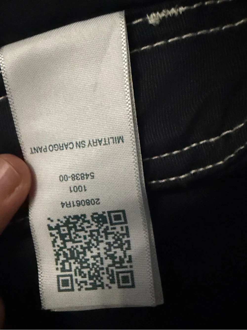 True Religion Black Cargo Pants with White Contrast Stitching size 27